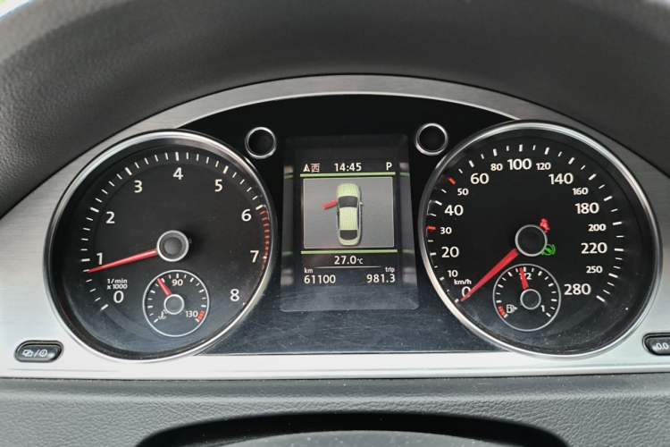 Used Volkswagen FAW-Volkswagen CC 2013 1.8TSI Luxury Model Instrument Cluster