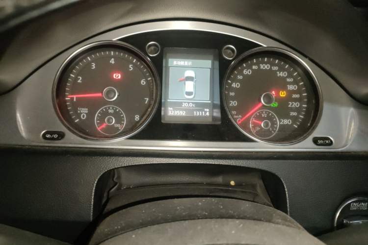 Used Volkswagen FAW-Volkswagen CC 2013 2.0 TSI Luxury Model Instrument Cluster
