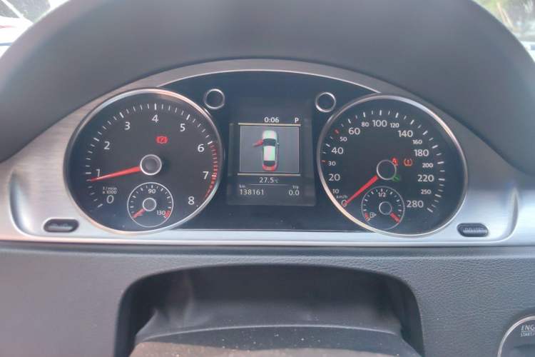 Used Volkswagen FAW-Volkswagen CC 2013 2.0 TSI Luxury Model Instrument Cluster