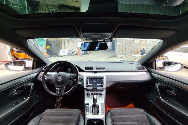 Used Volkswagen FAW-Volkswagen CC 2013 2.0 TSI Luxury Model Interior 1
