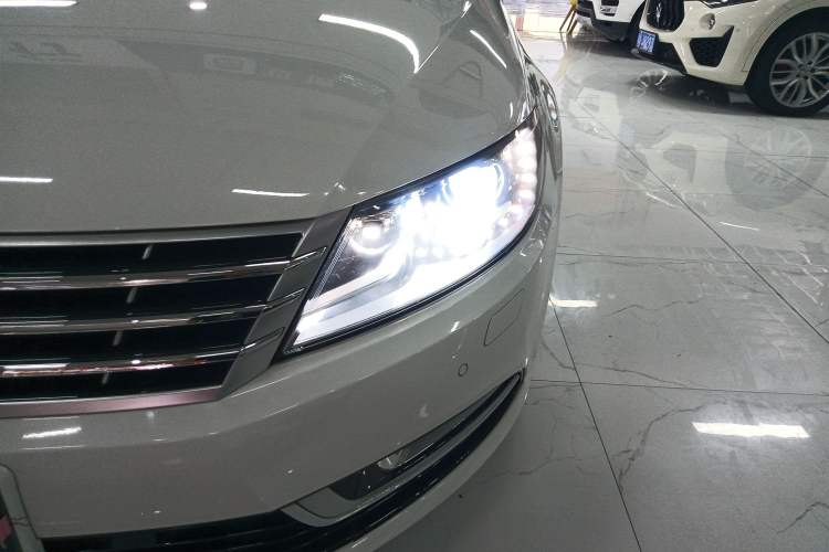 Used Volkswagen FAW-Volkswagen CC 2013 1.8TSI Prestige Model Left Front Headlight