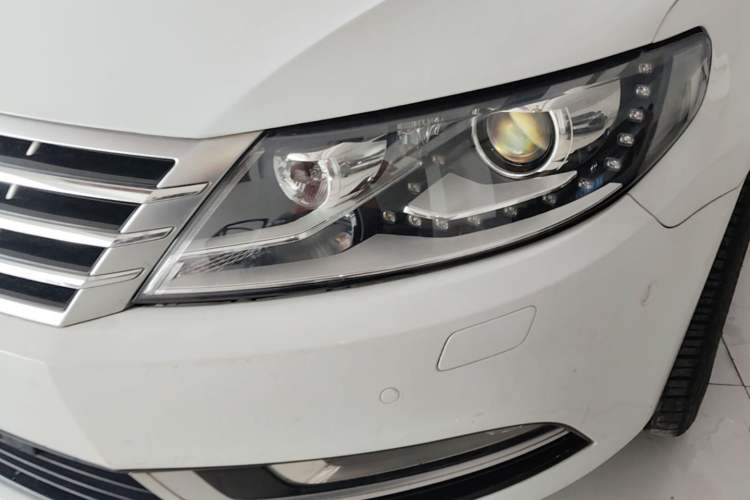 Used Volkswagen FAW-Volkswagen CC 2013 2.0 TSI Ultimate Model Left Front Headlight