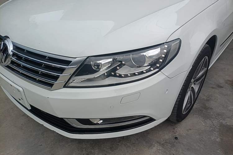 Used Volkswagen FAW-Volkswagen CC 2013 2.0 TSI Luxury Model Left Front Headlight