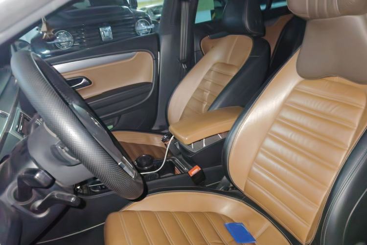 Used Volkswagen FAW-Volkswagen CC 2013 1.8TSI Luxury Model Left Front Seat