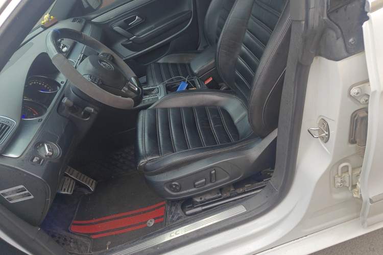 Used Volkswagen FAW-Volkswagen CC 2013 1.8TSI Prestige Model Left Front Seat