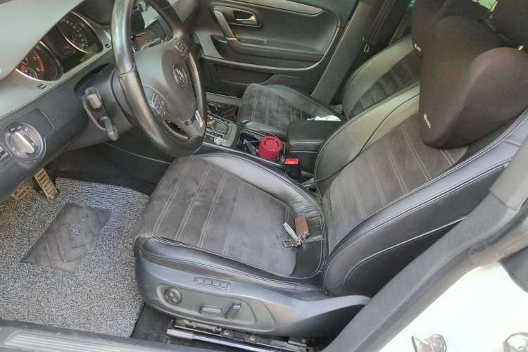 Used Volkswagen FAW-Volkswagen CC 2013 2.0 TSI Luxury Model Left Front Seat