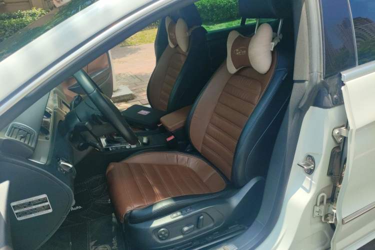 Used Volkswagen FAW-Volkswagen CC 2013 1.8TSI Luxury Model Left Front Seat