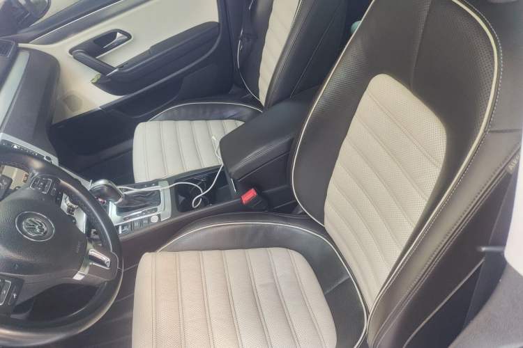 Used Volkswagen FAW-Volkswagen CC 2013 3.0 FSI V6 Left Front Seat