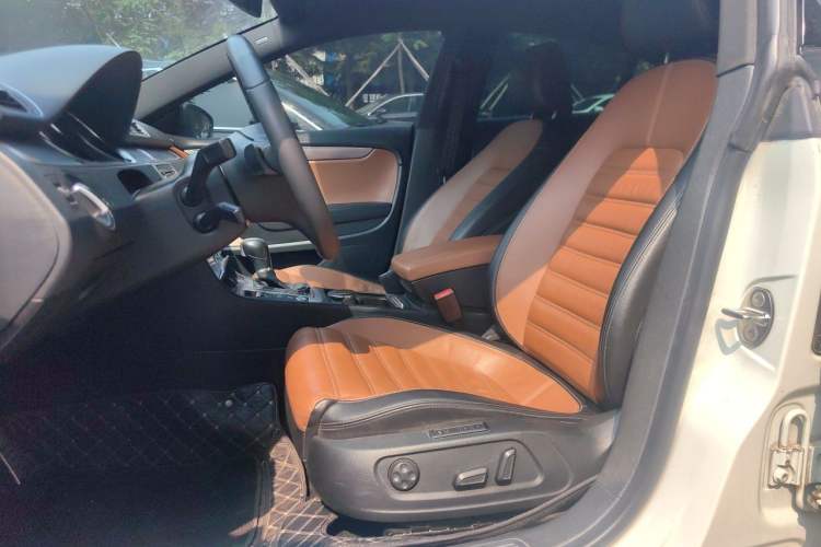 Used Volkswagen FAW-Volkswagen CC 2013 2.0 TSI Luxury Model Left Front Seat