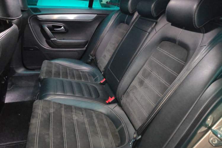 Used Volkswagen FAW-Volkswagen CC 2013 1.8TSI Luxury Model Left Rear Seat
