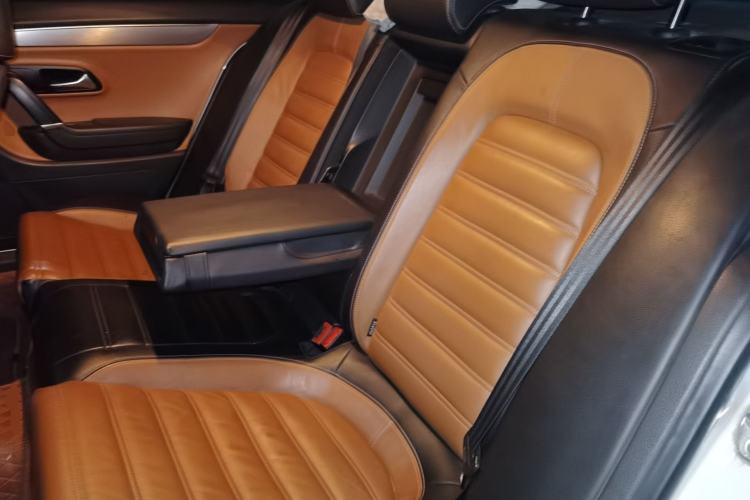 Used Volkswagen FAW-Volkswagen CC 2013 1.8TSI Luxury Model Left Rear Seat
