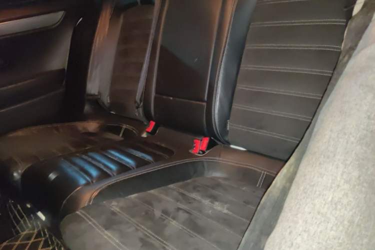 Used Volkswagen FAW-Volkswagen CC 2013 1.8TSI Luxury Model Left Rear Seat