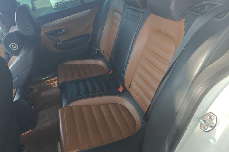 Used Volkswagen FAW-Volkswagen CC 2013 1.8TSI Luxury Model Left Rear Seat