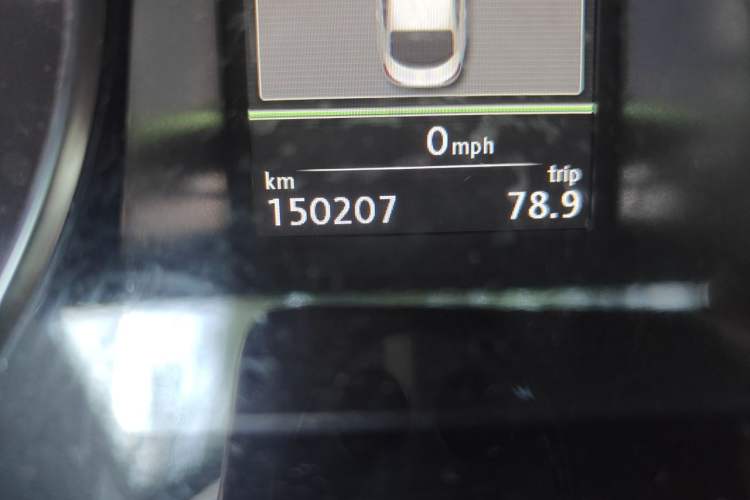Used Volkswagen FAW-Volkswagen CC 2013 1.8TSI Luxury Model Odometer Close Up