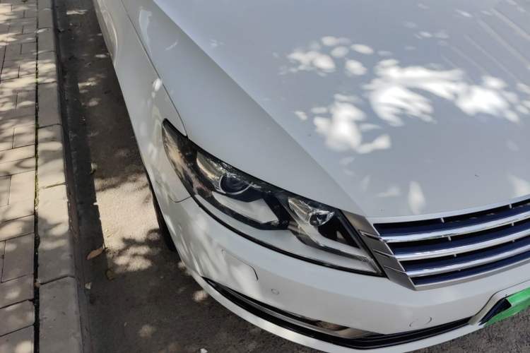 Used Volkswagen FAW-Volkswagen CC 2013 2.0 TSI Ultimate Model Right Front Headlight