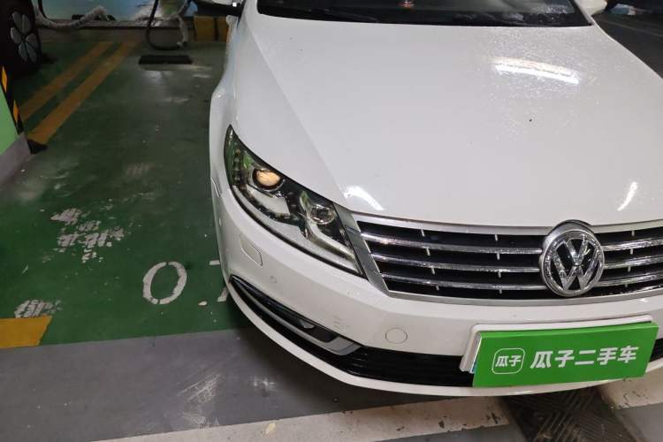Used Volkswagen FAW-Volkswagen CC 2013 1.8TSI Luxury Model Right Front Headlight