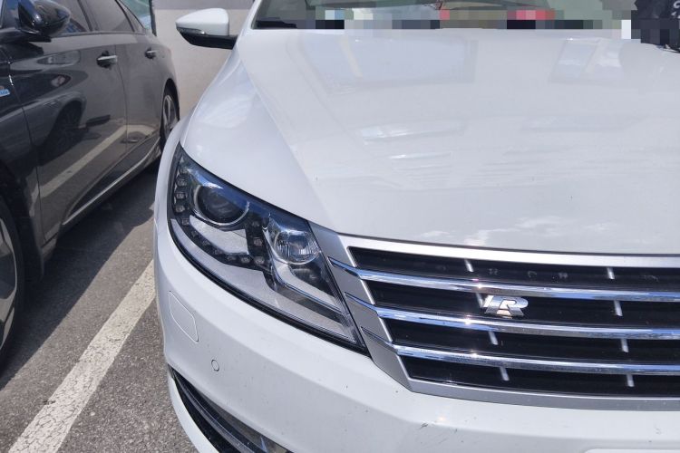 Used Volkswagen FAW-Volkswagen CC 2013 1.8TSI Luxury Model Right Front Headlight
