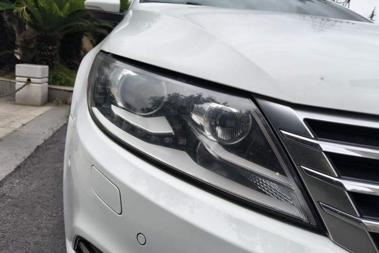 Used Volkswagen FAW-Volkswagen CC 2013 2.0 TSI Luxury Model Right Front Headlight