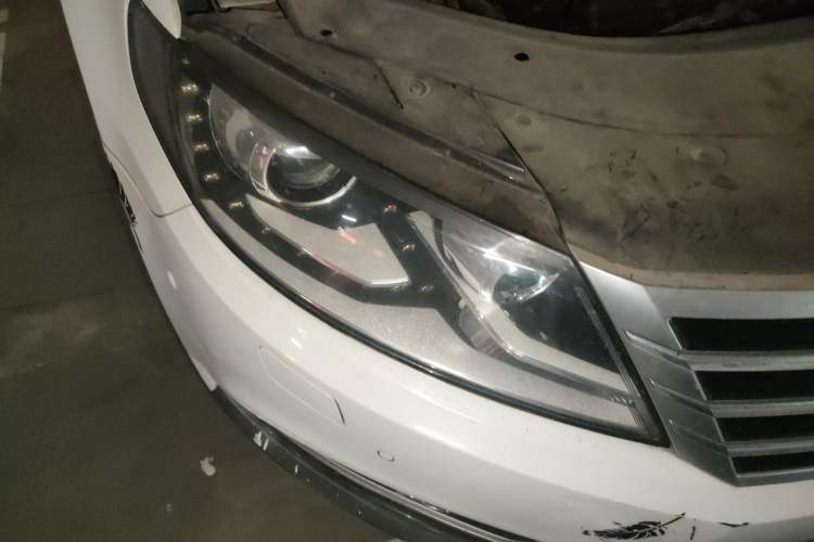 Used Volkswagen FAW-Volkswagen CC 2013 2.0 TSI Luxury Model Right Front Headlight