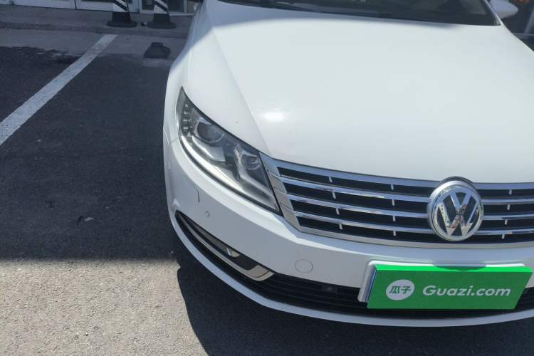 Used Volkswagen FAW-Volkswagen CC 2013 2.0 TSI Ultimate Model Right Front Headlight