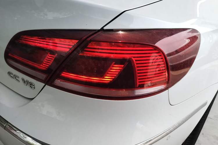 Used Volkswagen FAW-Volkswagen CC 2013 3.0 FSI V6 Right Rear Taillight