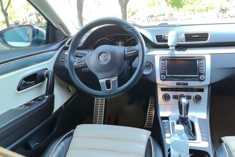 Used Volkswagen FAW-Volkswagen CC 2013 3.0 FSI V6 Steering Wheel