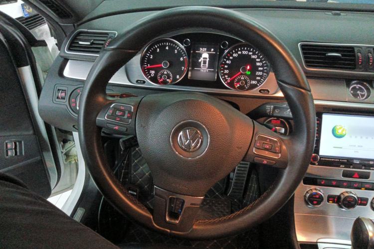 Used Volkswagen FAW-Volkswagen CC 2013 1.8TSI Prestige Model Steering Wheel