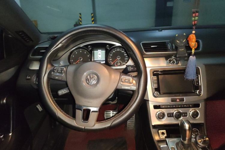 Used Volkswagen FAW-Volkswagen CC 2013 1.8TSI Luxury Model Steering Wheel