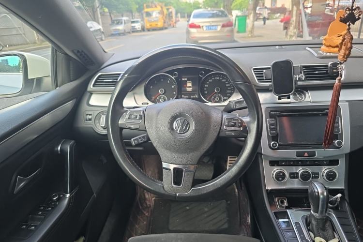 Used Volkswagen FAW-Volkswagen CC 2013 1.8TSI Luxury Model Steering Wheel