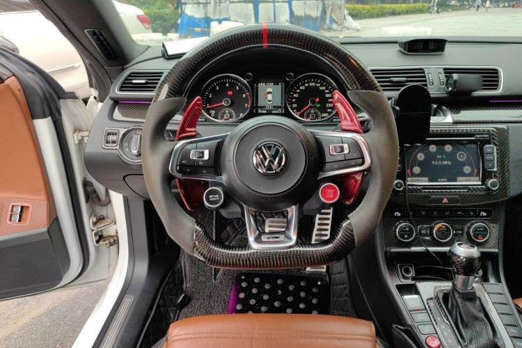Used Volkswagen FAW-Volkswagen CC 2013 1.8TSI Luxury Model Steering Wheel