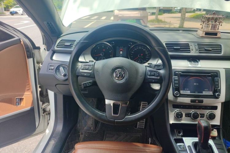 Used Volkswagen FAW-Volkswagen CC 2013 1.8TSI Luxury Model Steering Wheel