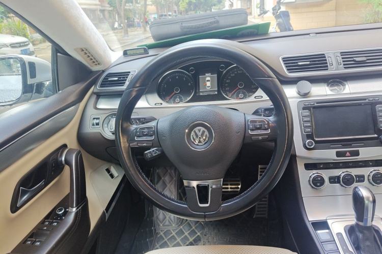 Used Volkswagen FAW-Volkswagen CC 2013 3.0 FSI V6 Steering Wheel