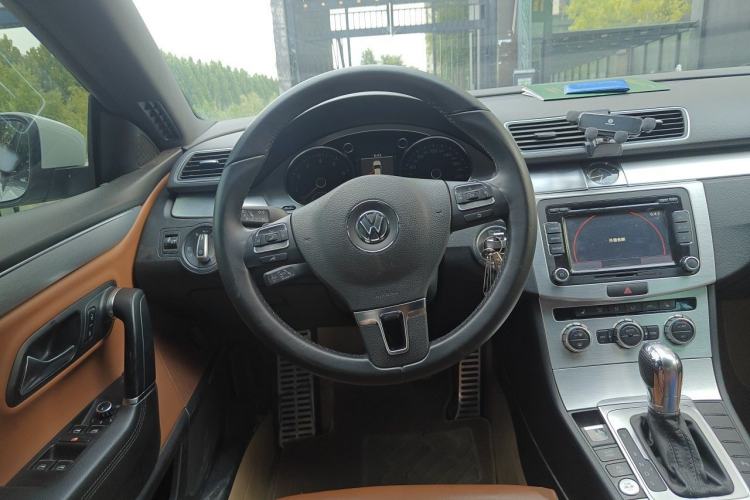 Used Volkswagen FAW-Volkswagen CC 2013 1.8TSI Luxury Model Steering Wheel
