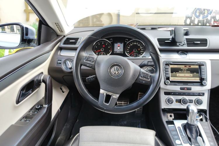 Used Volkswagen FAW-Volkswagen CC 2013 3.0 FSI V6 Steering Wheel