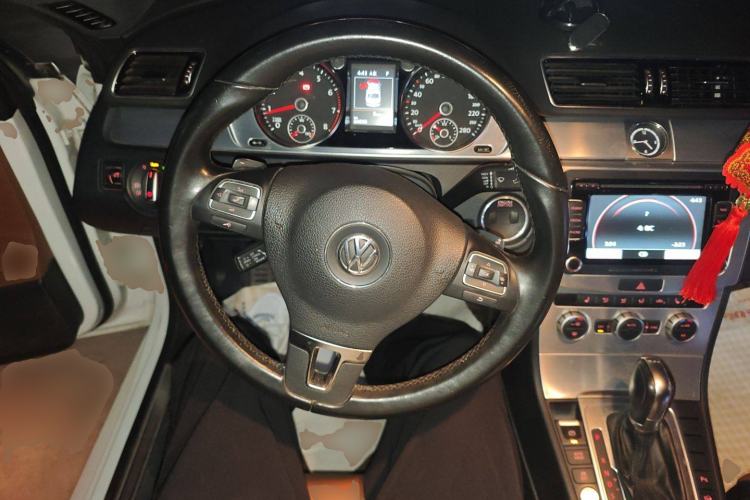 Used Volkswagen FAW-Volkswagen CC 2013 2.0 TSI Luxury Model Steering Wheel