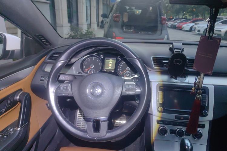 Used Volkswagen FAW-Volkswagen CC 2013 1.8TSI Luxury Model Steering Wheel