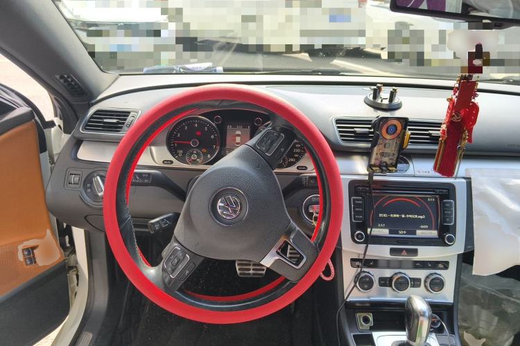 Used Volkswagen FAW-Volkswagen CC 2013 1.8TSI Luxury Model Steering Wheel