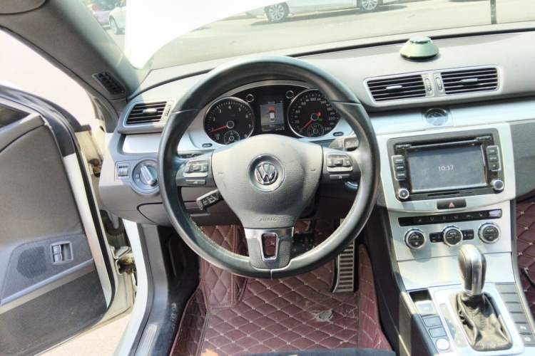 Used Volkswagen FAW-Volkswagen CC 2013 2.0 TSI Luxury Model Steering Wheel