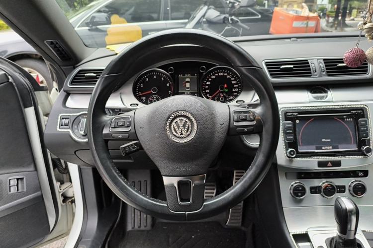 Used Volkswagen FAW-Volkswagen CC 2013 1.8TSI Luxury Model Steering Wheel