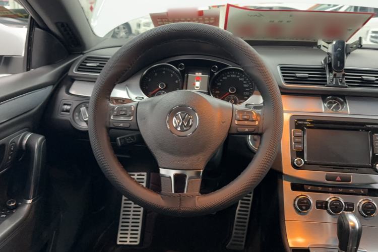 Used Volkswagen FAW-Volkswagen CC 2013 2.0 TSI Luxury Model Steering Wheel