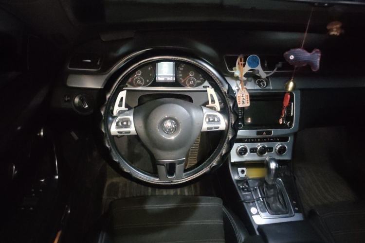 Used Volkswagen FAW-Volkswagen CC 2013 2.0 TSI Luxury Model Steering Wheel