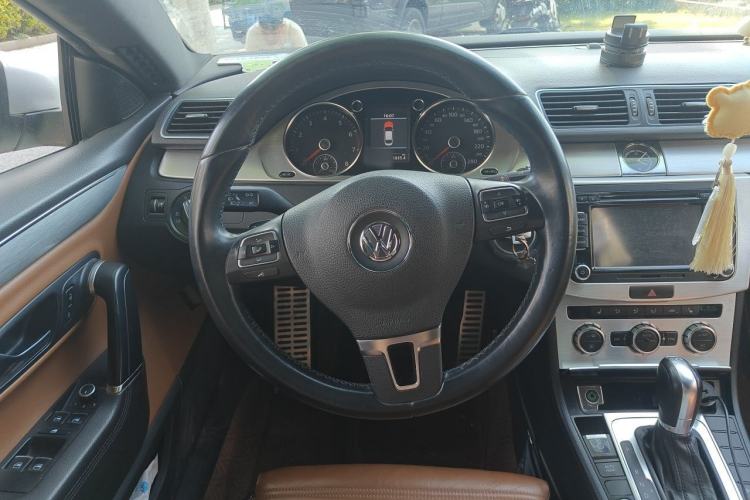 Used Volkswagen FAW-Volkswagen CC 2013 1.8TSI Luxury Model Steering Wheel