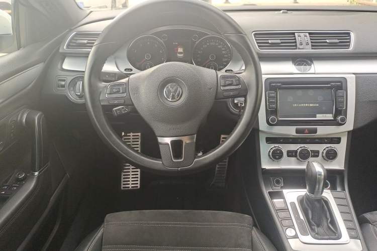 Used Volkswagen FAW-Volkswagen CC 2013 1.8TSI Luxury Model Steering Wheel