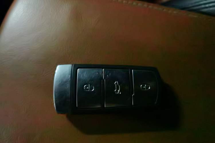 Used Volkswagen FAW-Volkswagen CC 2013 1.8TSI Luxury Model Vehicle Key
