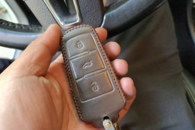 Used Volkswagen FAW-Volkswagen CC 2013 2.0 TSI Luxury Model Vehicle Key