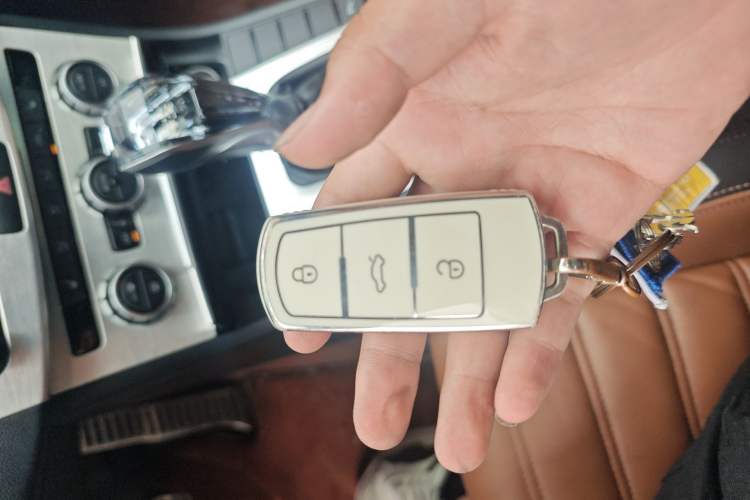 Used Volkswagen FAW-Volkswagen CC 2013 1.8TSI Luxury Model Vehicle Key