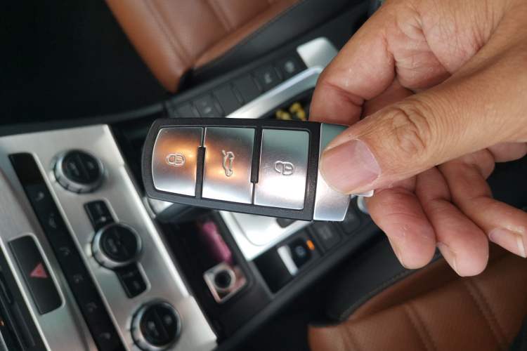 Used Volkswagen FAW-Volkswagen CC 2013 2.0 TSI Ultimate Model Vehicle Key