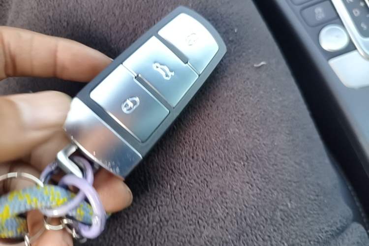 Used Volkswagen FAW-Volkswagen CC 2013 1.8TSI Luxury Model Vehicle Key