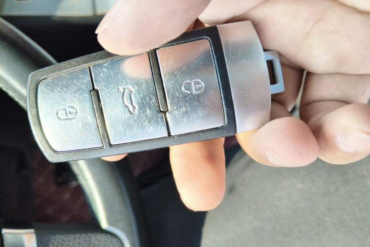 Used Volkswagen FAW-Volkswagen CC 2013 2.0 TSI Luxury Model Vehicle Key