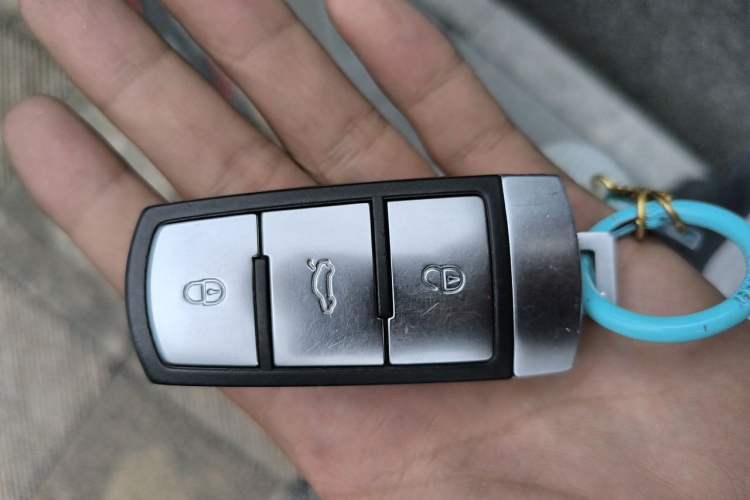 Used Volkswagen FAW-Volkswagen CC 2013 1.8TSI Luxury Model Vehicle Key